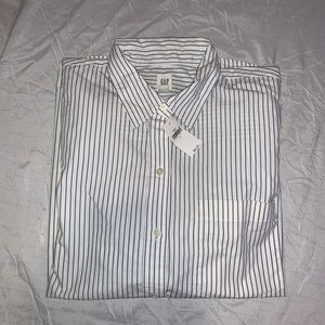 BRAND NEW GAP DRESS SHIRT
